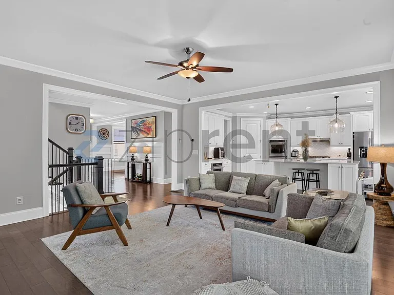 2408 Ellard Ter SE — Photo 16