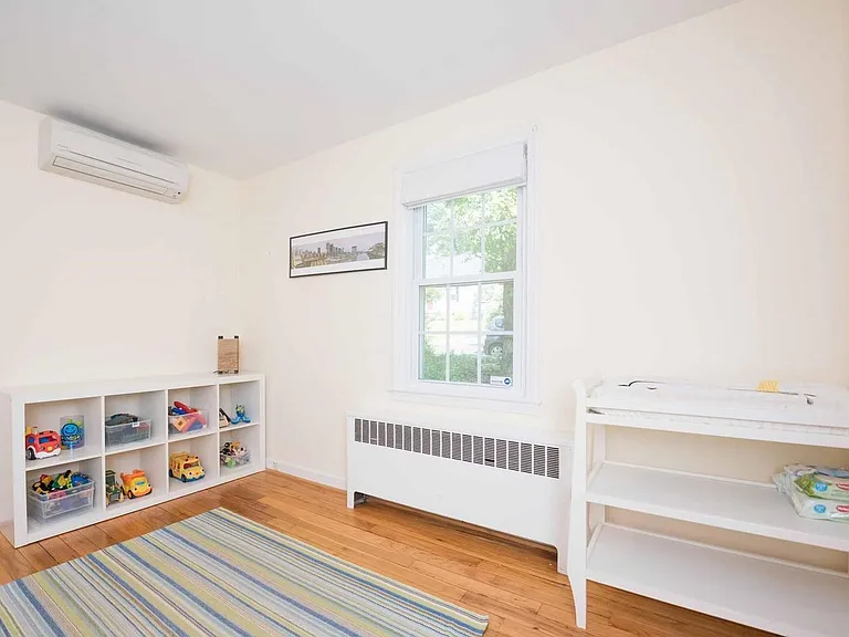 2416 S Culpeper St — Photo 14