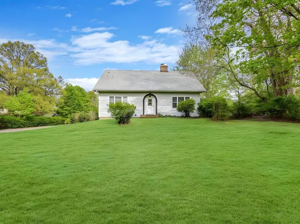 (undisclosed Address), Lake Grove, NY 11755