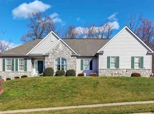 4272 Orchard Hills Dr, York, PA 17402