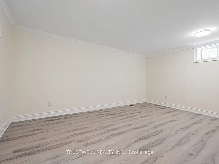90 Galt Ave #C — Photo 5