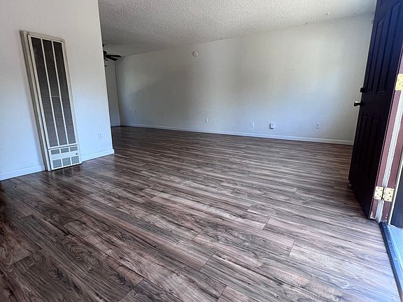 5th image of 3099 Freeport Blvd APT 4