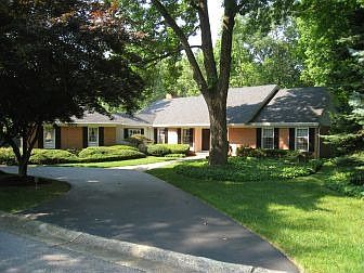1st image of 1007 Warwick Ln