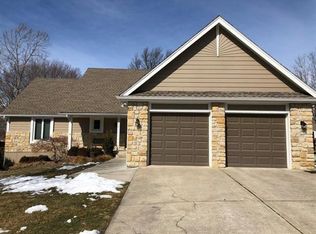 2704 NW Cliff Vw, Lees Summit, MO 64081