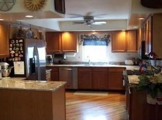 1006 Betty Dr, Lake Zurich, IL