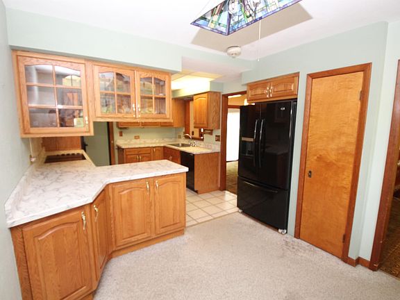 3rd image of 12604 Vivian Ct