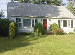 1 Roberts Rd, Troy, NY 12182