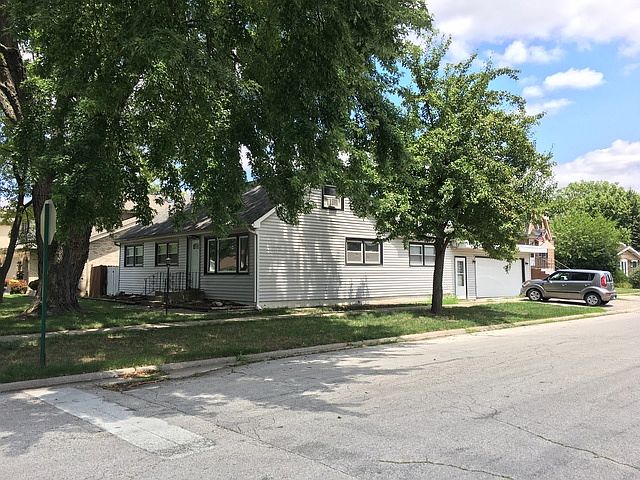 1st image of 8949 S Austin Ave