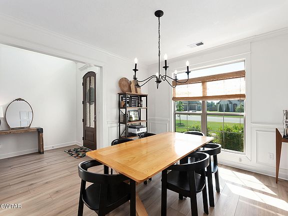 5th image of 16 Westhaven Pl