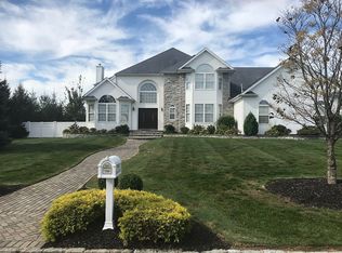 20 Sycamore St, Miller Place, NY 11764