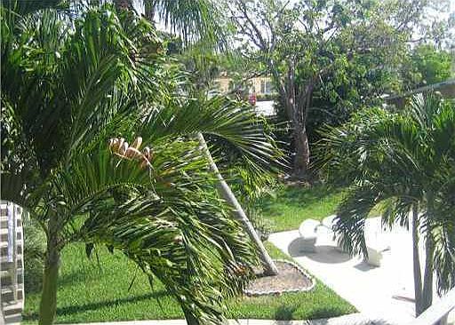 5th image of 301 W Ocean Ave APT 23