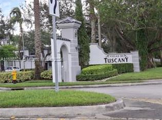735 SW 148th Ave, Davie, FL 33325