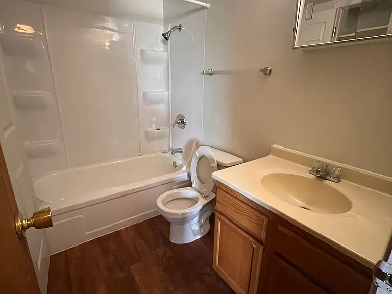 1905 University Dr #B — Photo 18