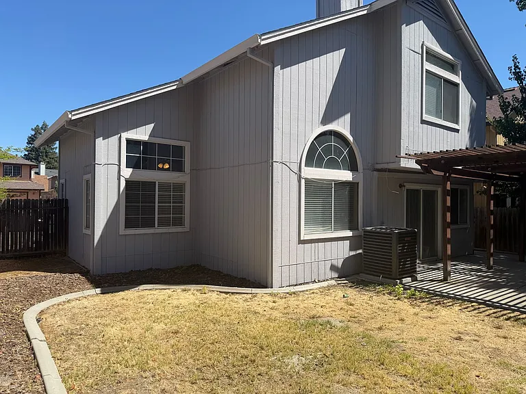 8317 Bramble Bush Cir — Photo 32