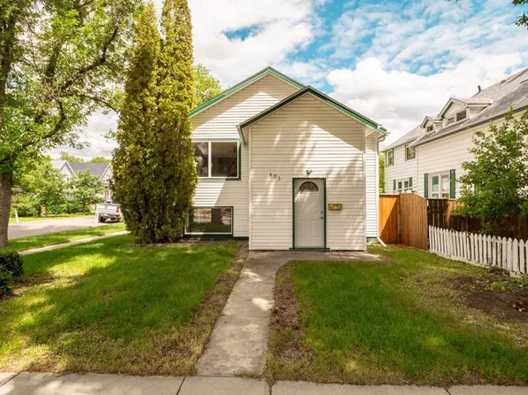 803 W 6th St S, Lethbridge, AB T1J 2E7