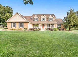 22423 Walnut Ct, South Bend, IN 46628