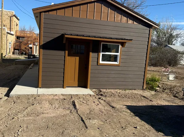 216 Broadway Ave #4, Belfry, MT 59008