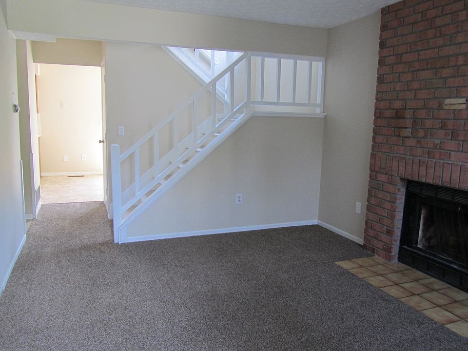 1st image of 1835 Laramie Dr