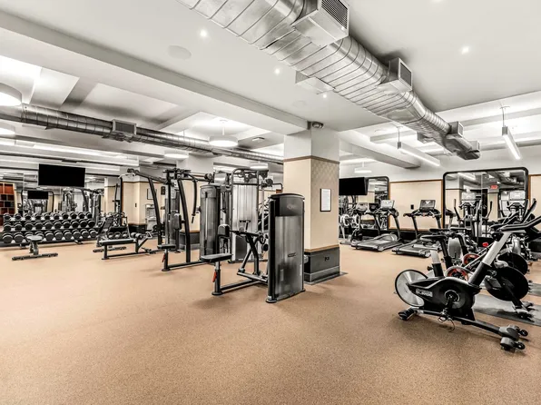 307 East 44th Street image 12 of 27