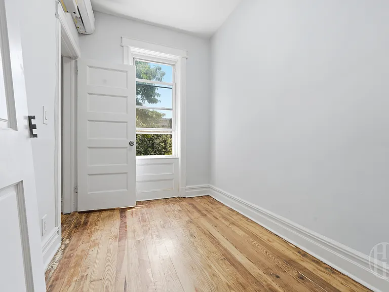 204 E 31st St #2 — Photo 9