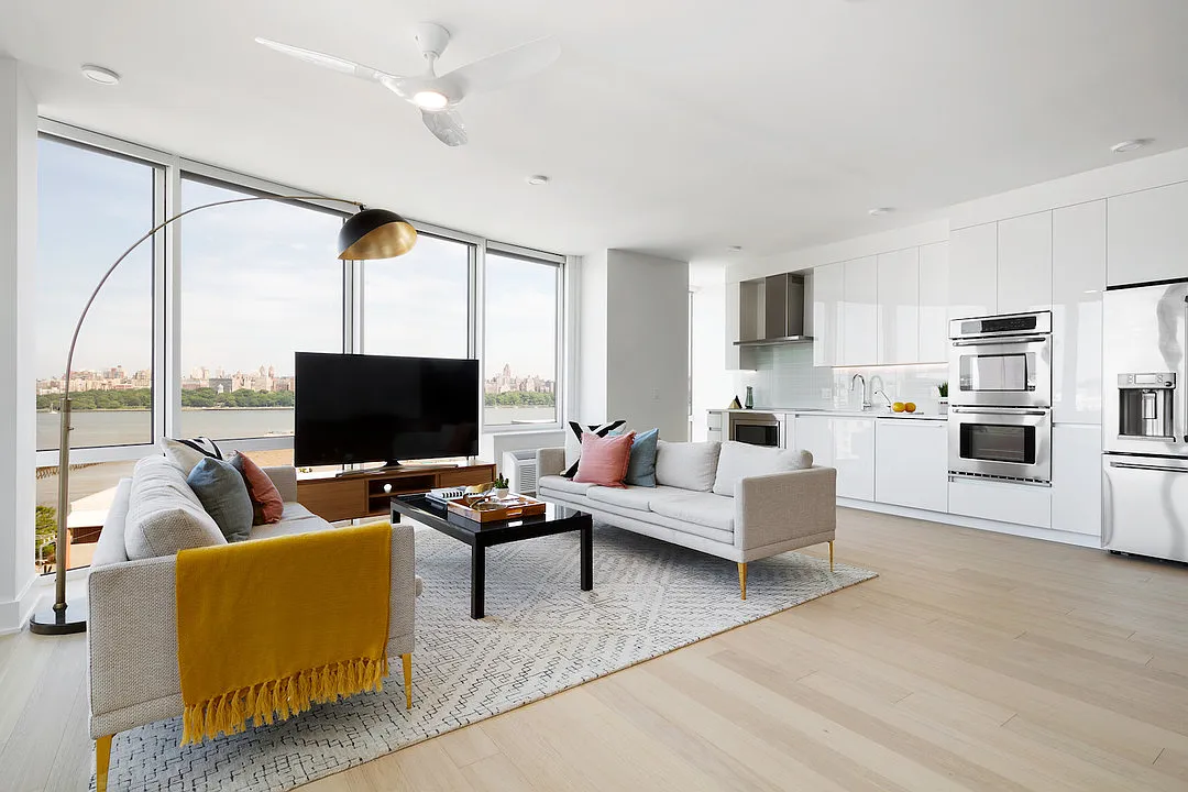 1 bed, 900 sqft, $3,785 — Photo 2