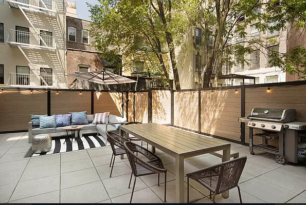 Rented by Safdie Realty Group | media 24