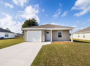 5374 Highview Dr, Crestview, FL 32539