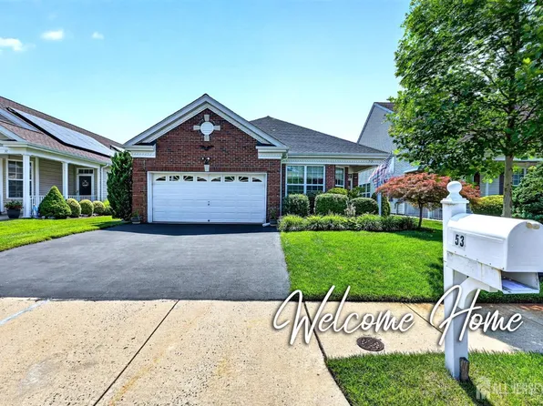 53 Prusakowski Blvd, Parlin, NJ 08859