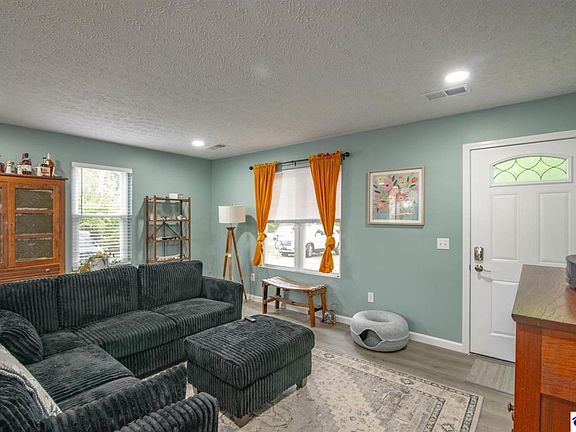 3rd image of 61 Brian Ave