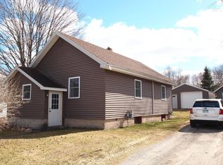 304 E Gilbert St, Leroy, MI