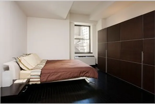 Rented by Avenue Real Estate | media 18