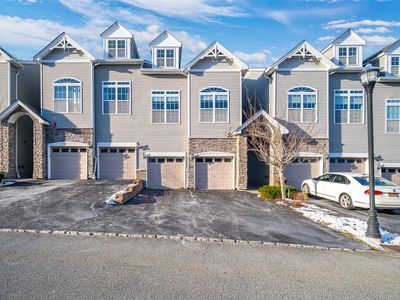 911 Hawthorn Way, New Windsor, NY, 12553
