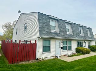 1699 Queensbury Cir #5702, Hoffman Estates, IL 60169