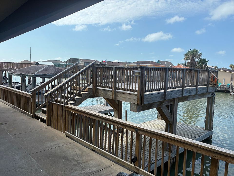 1st image of 902 Pompano Ave