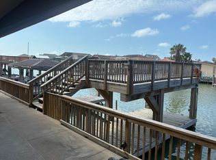 902 Pompano Ave, Port Isabel, TX 78578