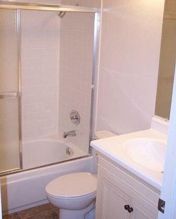 5th image of 6420 Carmelwood Dr