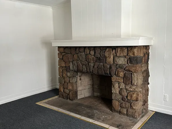 9264 Dixie Hwy #4, Clarkston, MI 48348