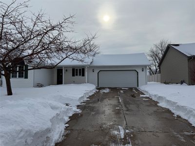 712 Oakwood Dr, Webster City, IA, 50595