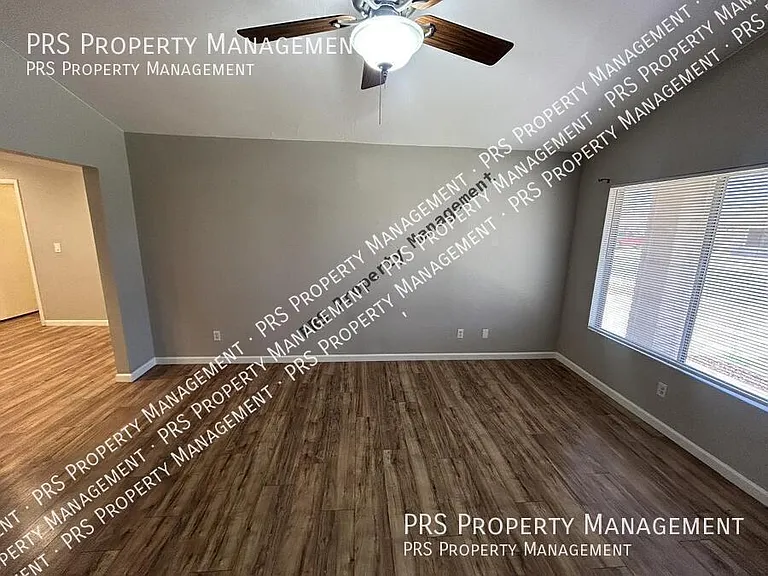 2207 W Monroe St — Photo 7