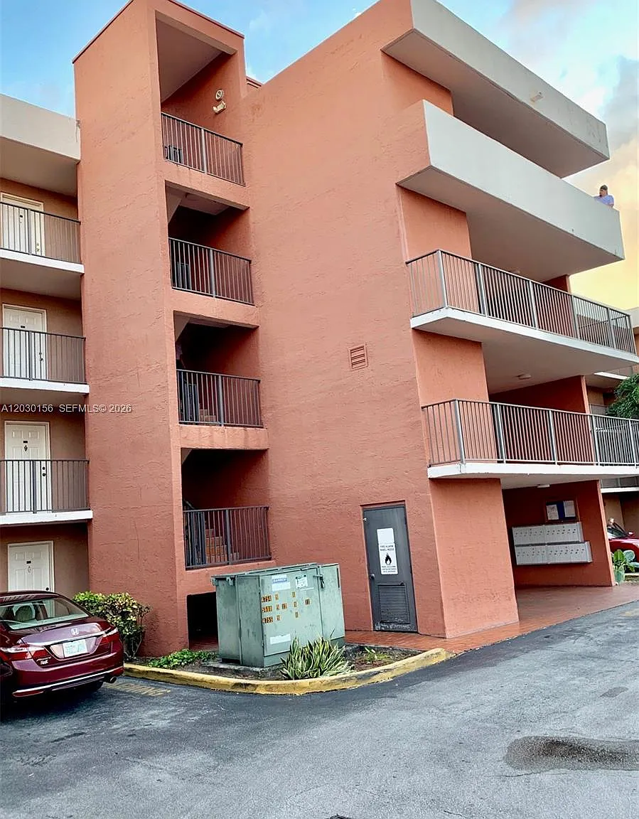 El Pueblo De Vera Condo — Photo 1