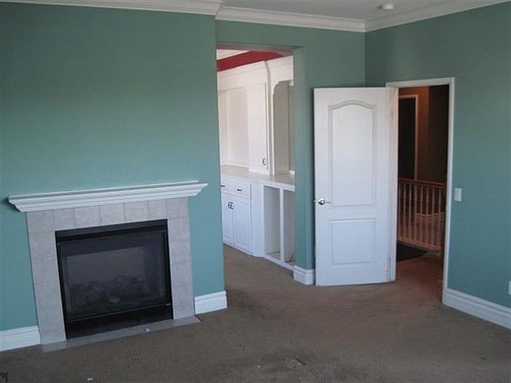 4th image of 285 N Rose Blossom Ln