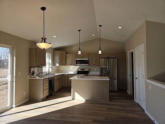 2nd image of 3765 Avery Ln