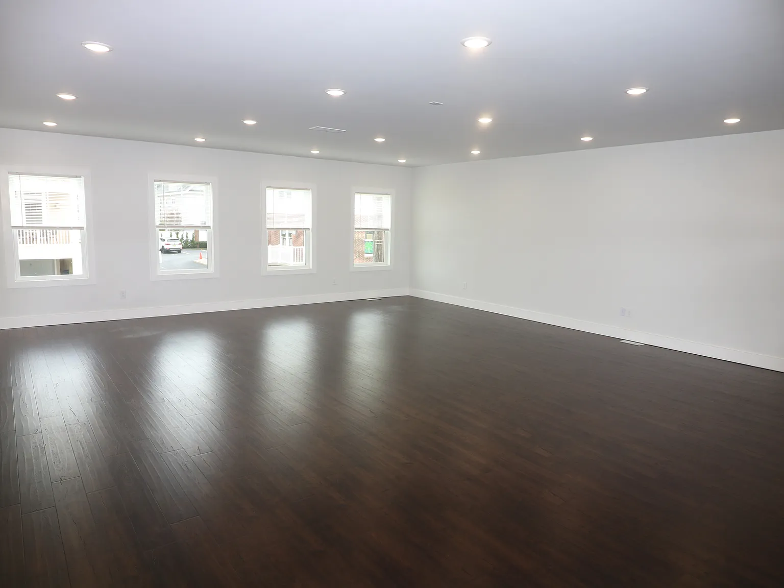 Studio, 1250 sqft, $2,950 — Photo 2