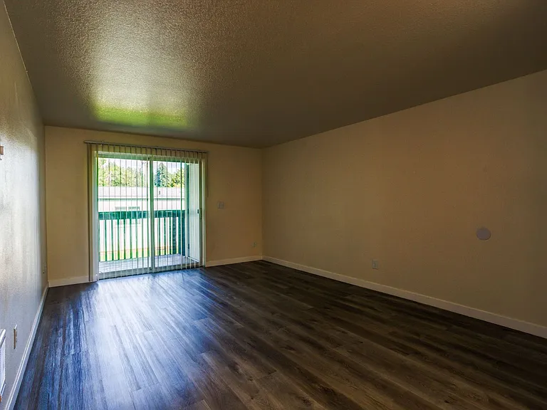 Cascade Village Estacada — Photo 15