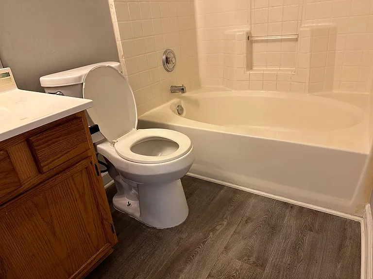 422 Kingville Dr — Photo 7