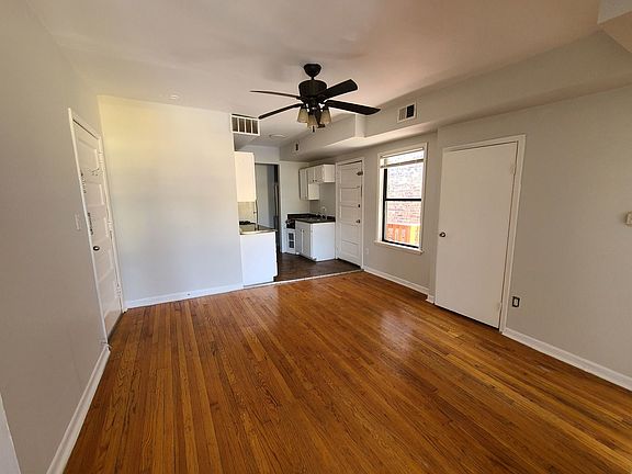 5th image of 1403 W Diversey Ave #4