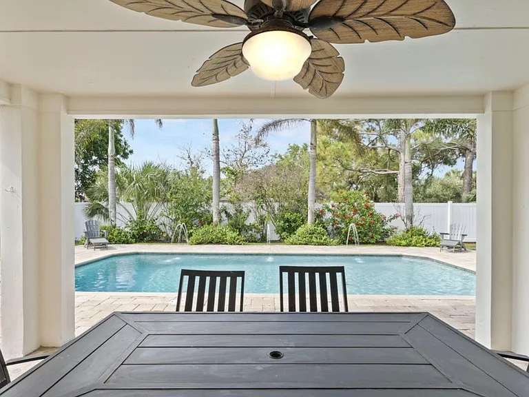 415 Hibiscus Trl — Photo 18