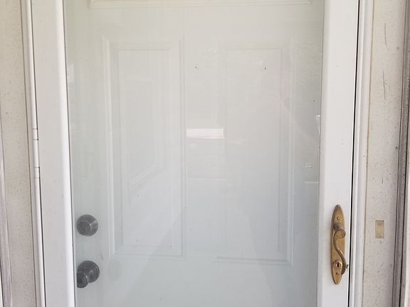 2nd image of 8585 Peachtree Ln
