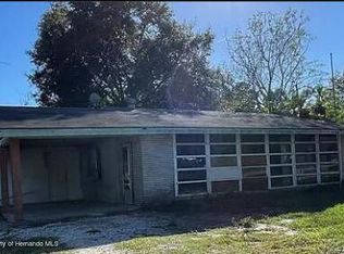 5168 Pacific Ave, Weeki Wachee, FL 34607