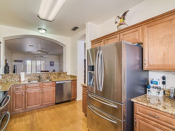 2nd image of 10327 W Potter Dr